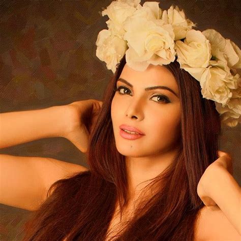 instagram de sherlyn|Instagram – Sherlyn Chopra.